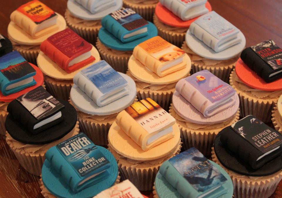 book-cupcakes